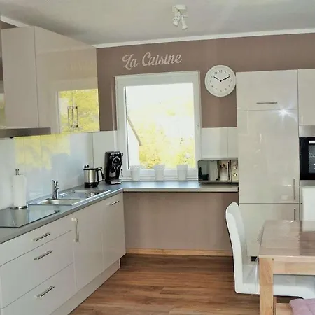 Tatil Evi With 2 Bedrooms *